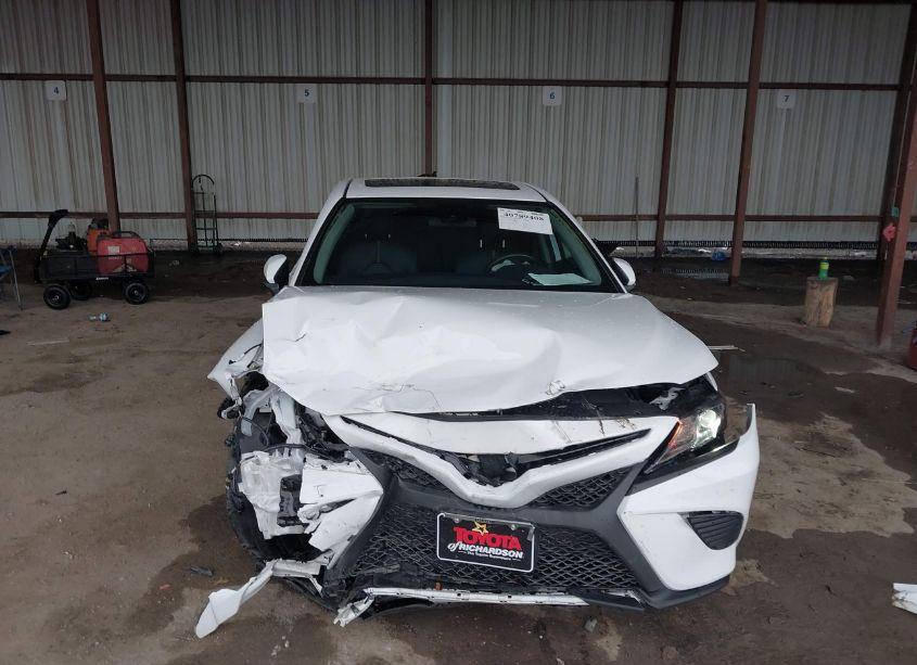 Photo 6 of 2019 Toyota Camry SE (VIN 4T1B11HK6KU799324)