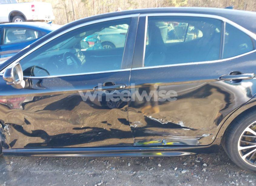 Photo 14 of 2019 Toyota Camry SE (VIN 4T1B11HK6KU816414)