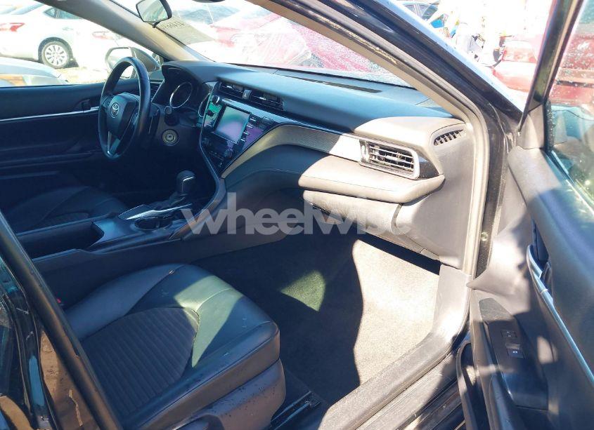 Photo 5 of 2019 Toyota Camry SE (VIN 4T1B11HK6KU816414)