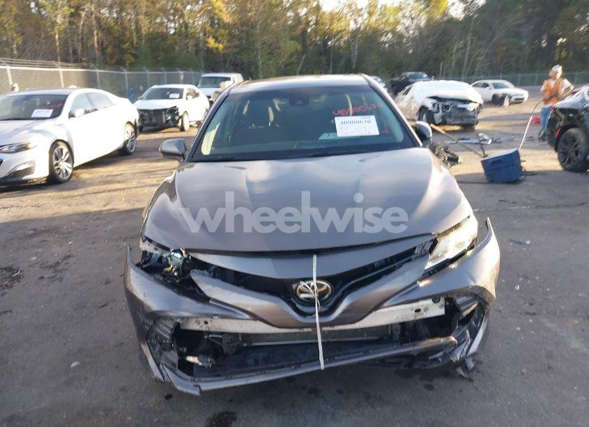 Photo 13 of 2019 Toyota Camry LE (VIN 4T1B11HK6KU826019)