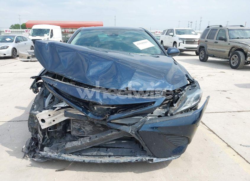 Photo 12 of 2019 Toyota Camry SE (VIN 4T1B11HK6KU847260)