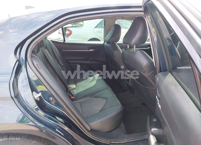 Photo 8 of 2019 Toyota Camry SE (VIN 4T1B11HK6KU847260)