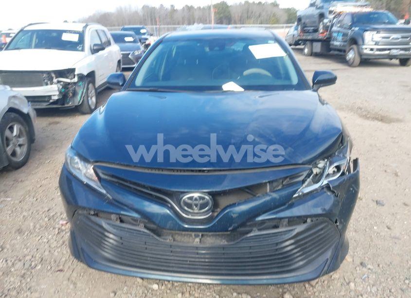 Photo 11 of 2019 Toyota Camry L (VIN 4T1B11HK6KU850756)