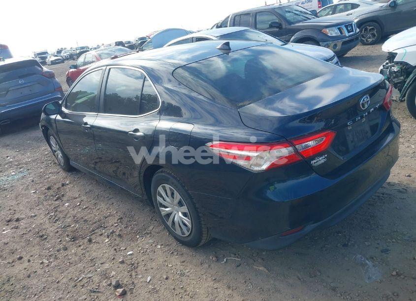 Photo 3 of 2019 Toyota Camry L (VIN 4T1B11HK6KU850756)