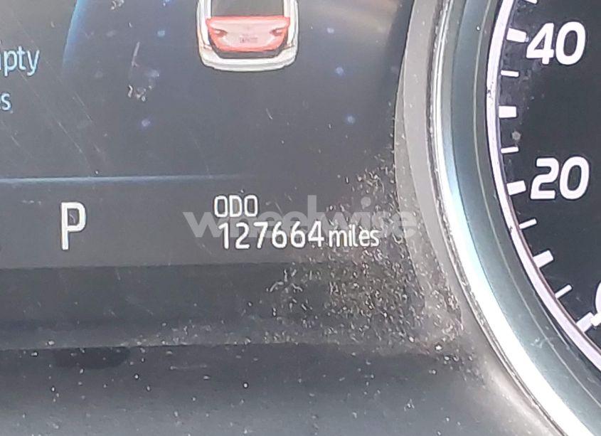 Photo 15 of 2018 Toyota Camry XLE (VIN 4T1B11HK7JU020611)