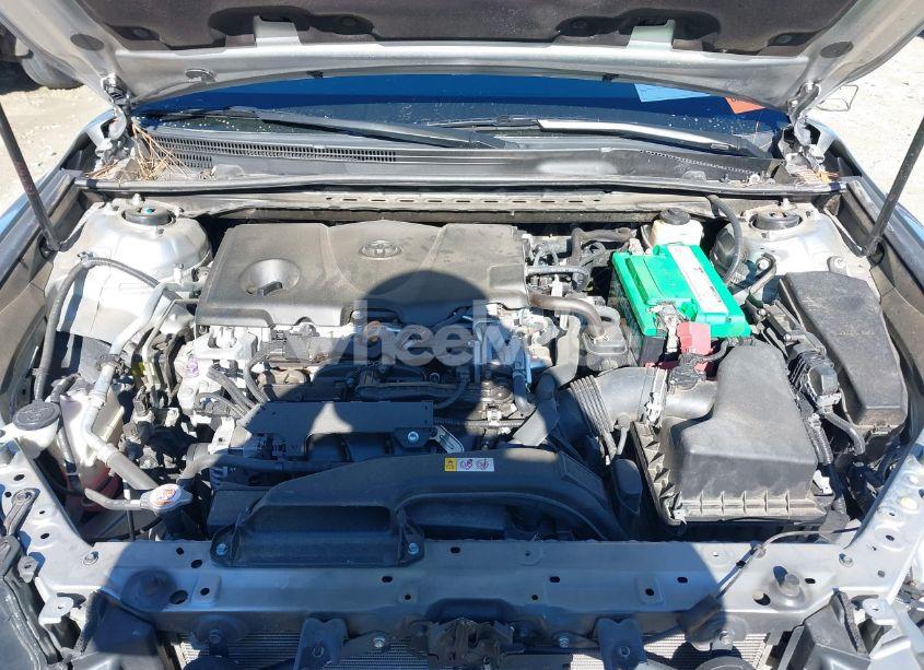 Photo 10 of 2018 Toyota Camry SE (VIN 4T1B11HK7JU029213)