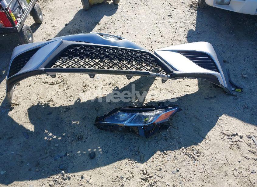 Photo 12 of 2018 Toyota Camry SE (VIN 4T1B11HK7JU029213)