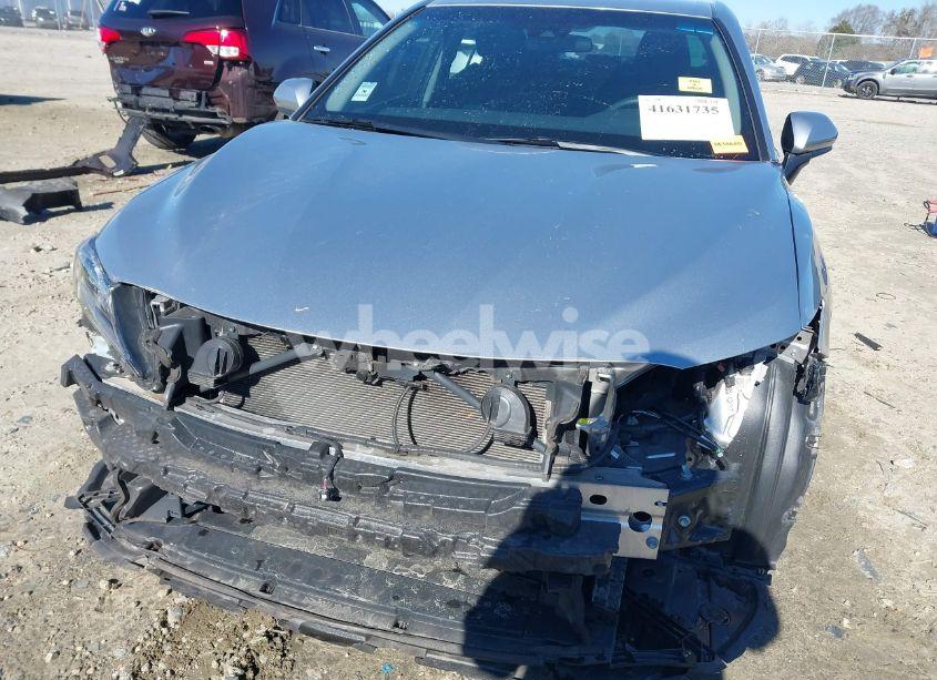 Photo 6 of 2018 Toyota Camry SE (VIN 4T1B11HK7JU029213)