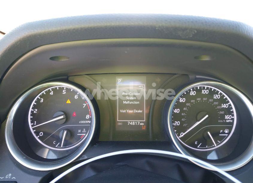 Photo 7 of 2018 Toyota Camry SE (VIN 4T1B11HK7JU029213)