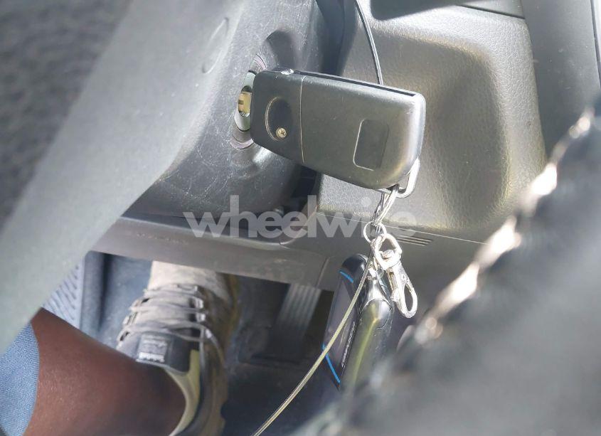 Photo 11 of 2018 Toyota Camry SE (VIN 4T1B11HK7JU033701)