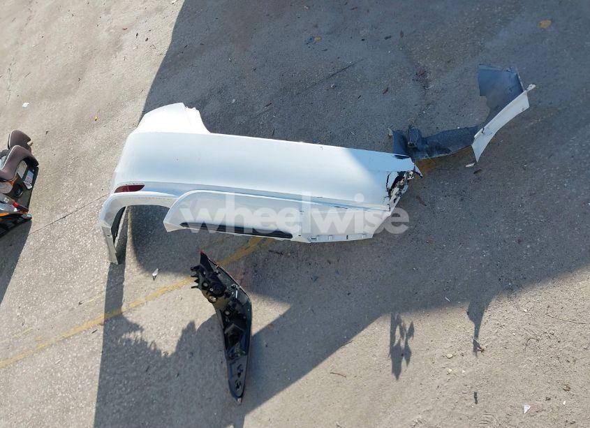 Photo 12 of 2018 Toyota Camry SE (VIN 4T1B11HK7JU033942)