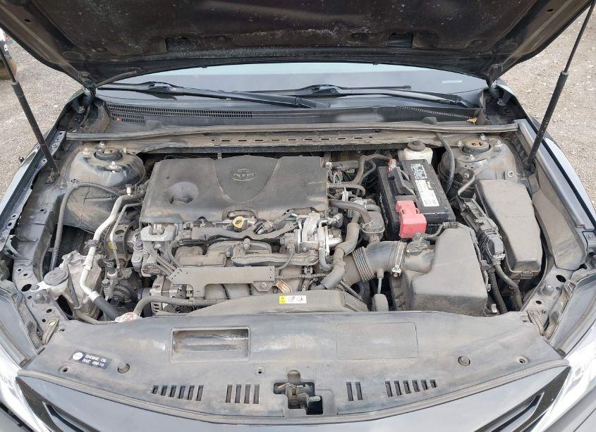 Photo 10 of 2018 Toyota Camry SE (VIN 4T1B11HK7JU042429)