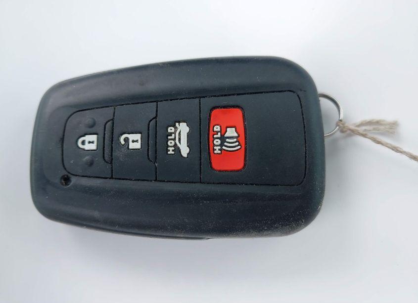 Photo 11 of 2018 Toyota Camry SE (VIN 4T1B11HK7JU042429)