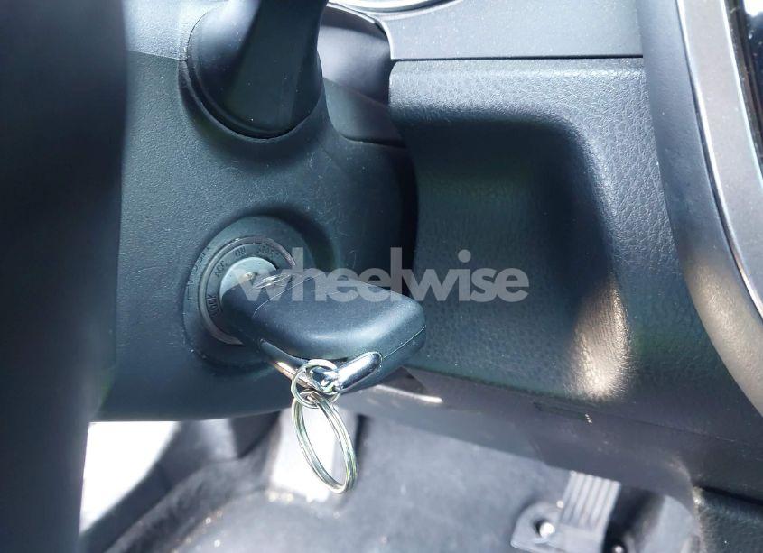 Photo 11 of 2018 Toyota Camry SE (VIN 4T1B11HK7JU062809)