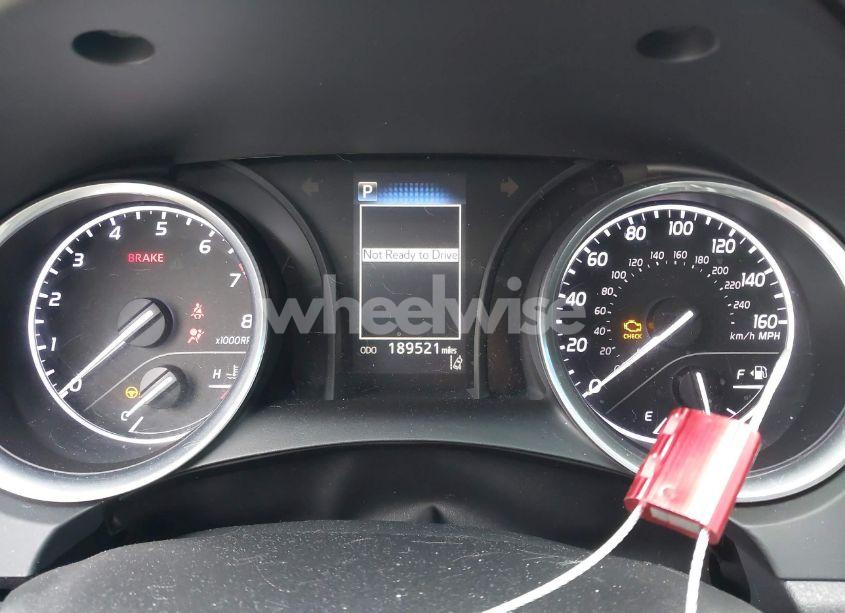 Photo 7 of 2018 Toyota Camry L (VIN 4T1B11HK7JU064933)