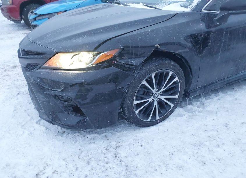 Photo 6 of 2018 Toyota Camry SE (VIN 4T1B11HK7JU084518)