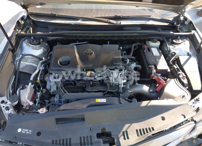 Photo 10 of 2018 Toyota Camry SE (VIN 4T1B11HK7JU099875)