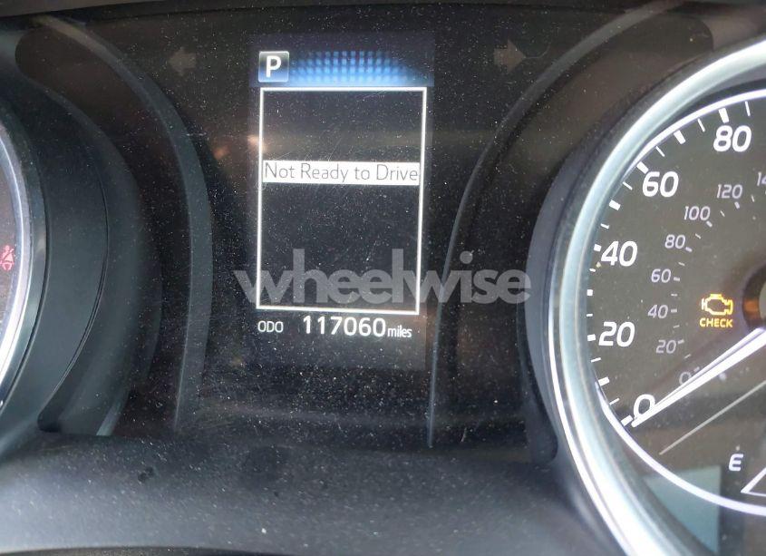 Photo 16 of 2018 Toyota Camry SE (VIN 4T1B11HK7JU101561)