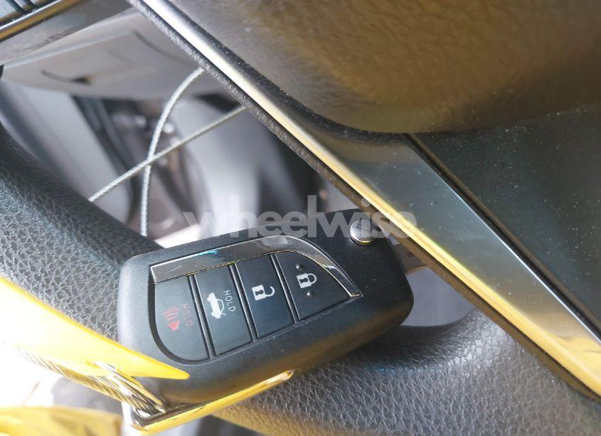 Photo 11 of 2018 Toyota Camry LE (VIN 4T1B11HK7JU147715)