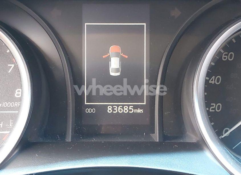 Photo 15 of 2018 Toyota Camry SE (VIN 4T1B11HK7JU517383)