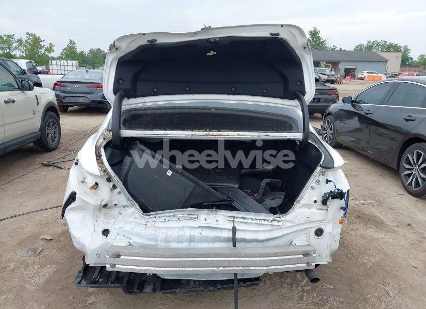 Photo 17 of 2018 Toyota Camry L (VIN 4T1B11HK7JU533177)