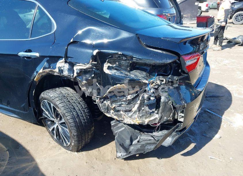 Photo 6 of 2018 Toyota Camry SE (VIN 4T1B11HK7JU545314)