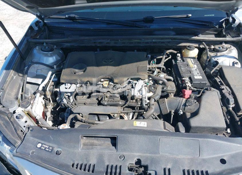 Photo 10 of 2018 Toyota Camry SE (VIN 4T1B11HK7JU556345)