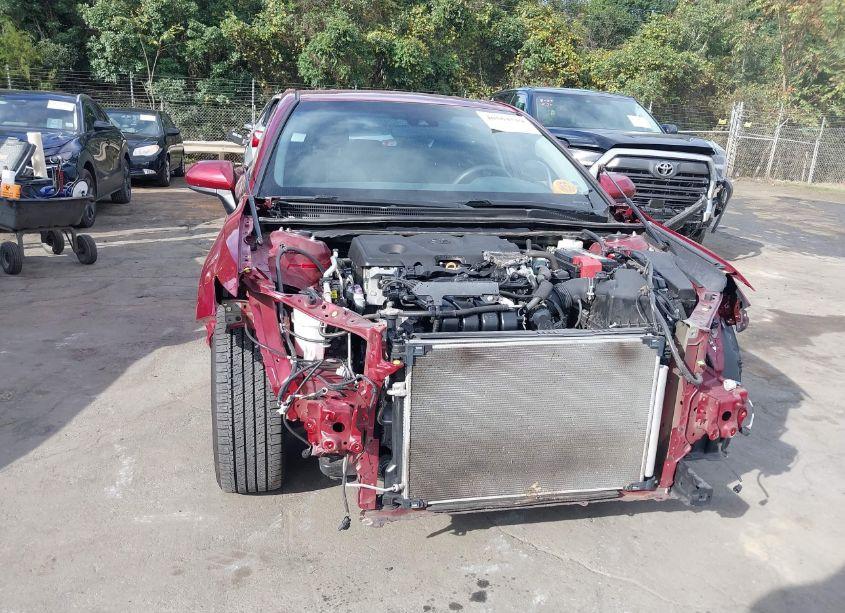 Photo 12 of 2018 Toyota Camry LE (VIN 4T1B11HK7JU588339)