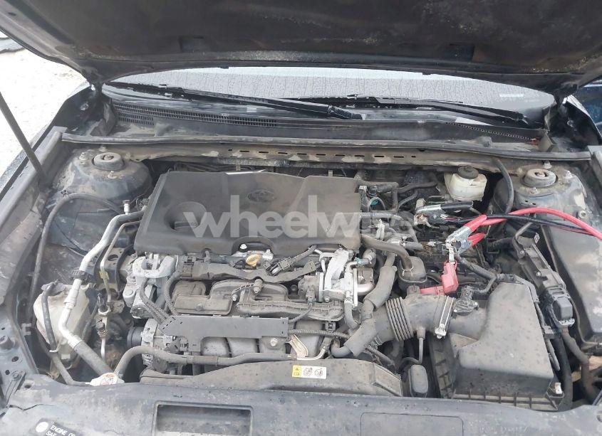 Photo 10 of 2018 Toyota Camry SE (VIN 4T1B11HK7JU593489)