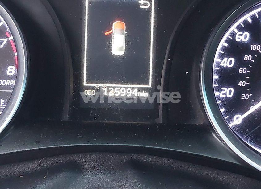 Photo 15 of 2018 Toyota Camry SE (VIN 4T1B11HK7JU593489)