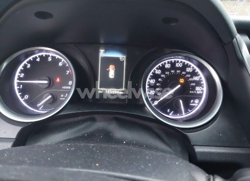 Photo 7 of 2018 Toyota Camry SE (VIN 4T1B11HK7JU593489)