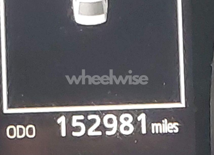 Photo 15 of 2018 Toyota Camry SE (VIN 4T1B11HK7JU596506)