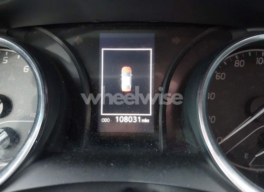 Photo 15 of 2018 Toyota Camry LE (VIN 4T1B11HK7JU613241)