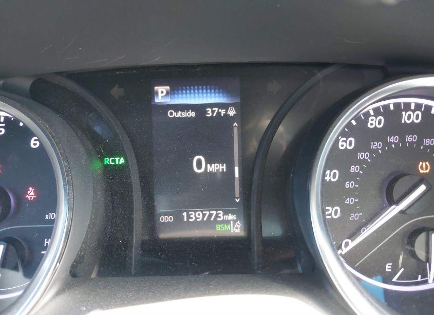 Photo 15 of 2018 Toyota Camry SE (VIN 4T1B11HK7JU620609)