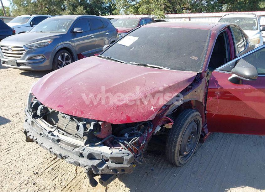 Photo 6 of 2018 Toyota Camry SE (VIN 4T1B11HK7JU633263)