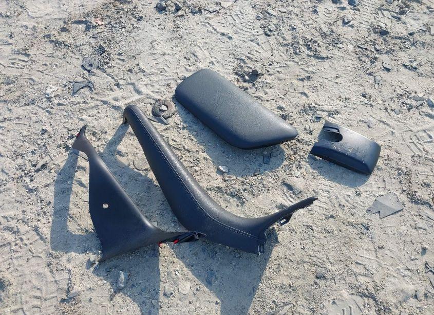 Photo 12 of 2018 Toyota Camry SE (VIN 4T1B11HK7JU671723)