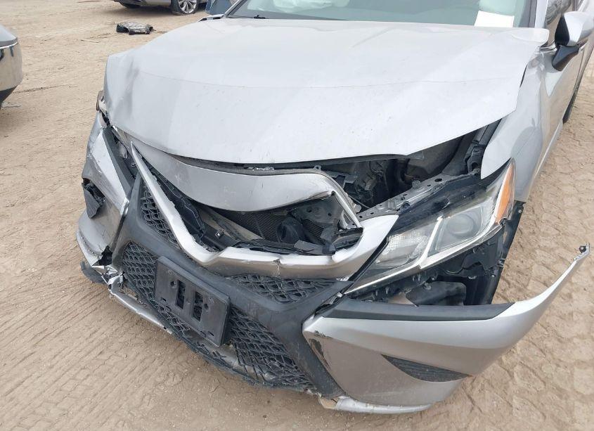 Photo 6 of 2019 Toyota Camry SE (VIN 4T1B11HK7KU161177)