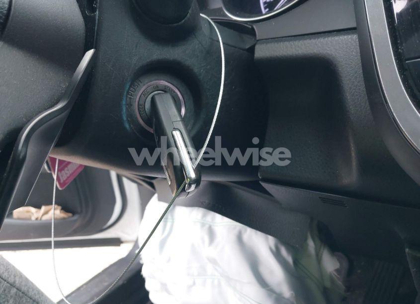 Photo 11 of 2019 Toyota Camry SE (VIN 4T1B11HK7KU163866)