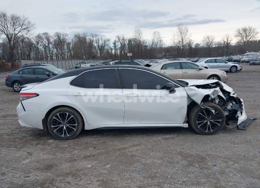 Photo 13 of 2019 Toyota Camry SE (VIN 4T1B11HK7KU163866)