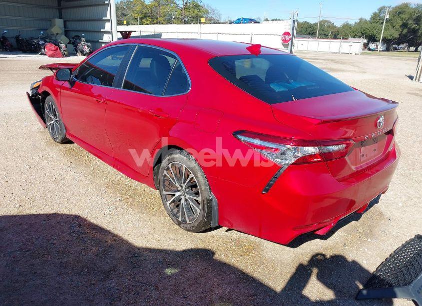 Photo 3 of 2019 Toyota Camry L/LE/XLE/SE/XSE (VIN 4T1B11HK7KU180389)