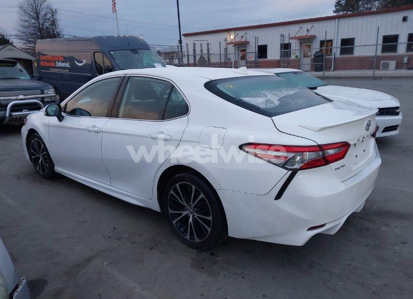 Photo 14 of 2019 Toyota Camry SE (VIN 4T1B11HK7KU187746)