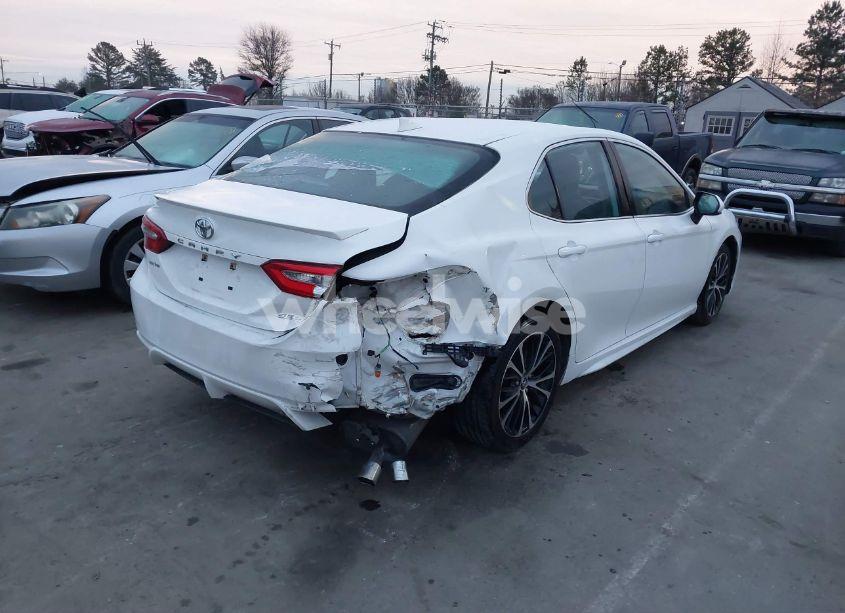 Photo 4 of 2019 Toyota Camry SE (VIN 4T1B11HK7KU187746)