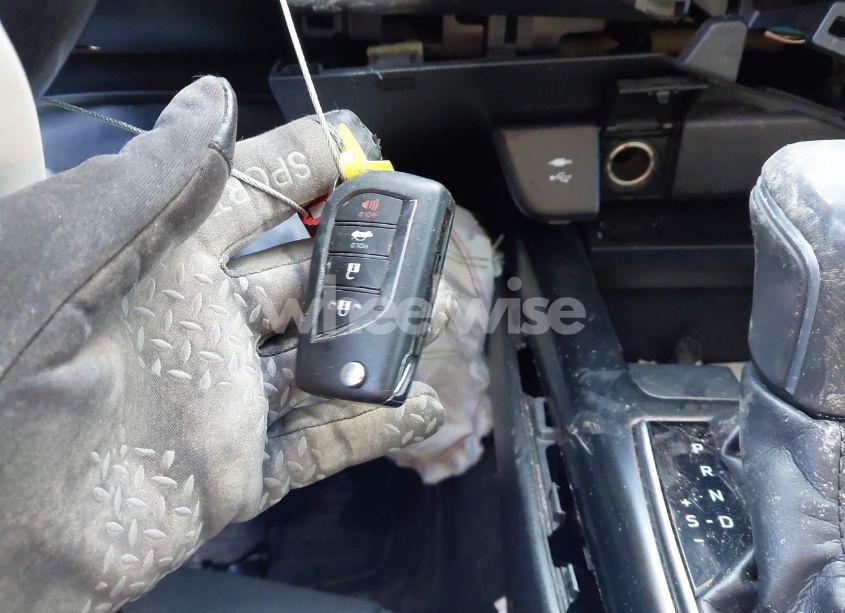 Photo 11 of 2019 Toyota Camry SE (VIN 4T1B11HK7KU204657)