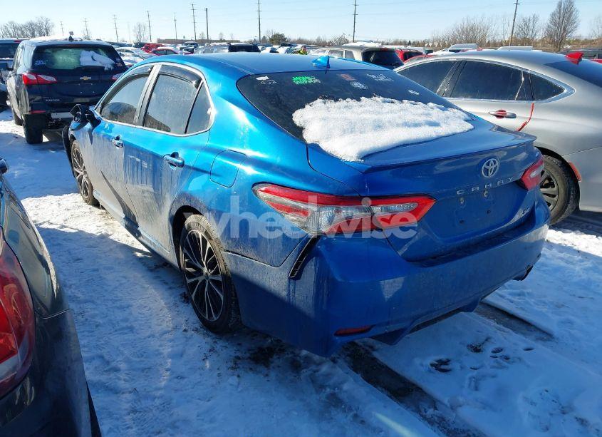 Photo 3 of 2019 Toyota Camry SE (VIN 4T1B11HK7KU204657)