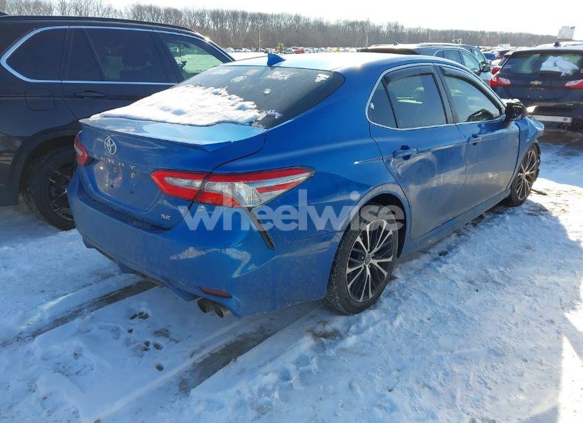 Photo 4 of 2019 Toyota Camry SE (VIN 4T1B11HK7KU204657)