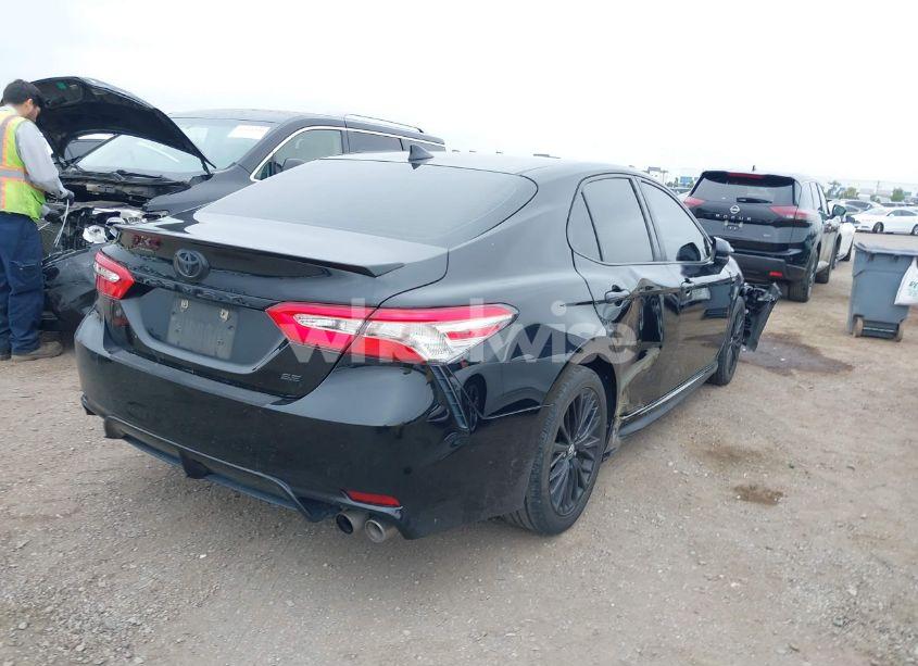 Photo 4 of 2019 Toyota Camry SE (VIN 4T1B11HK7KU210863)