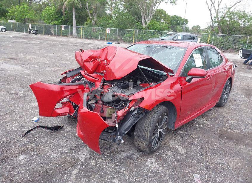 Photo 6 of 2019 Toyota Camry SE (VIN 4T1B11HK7KU257715)