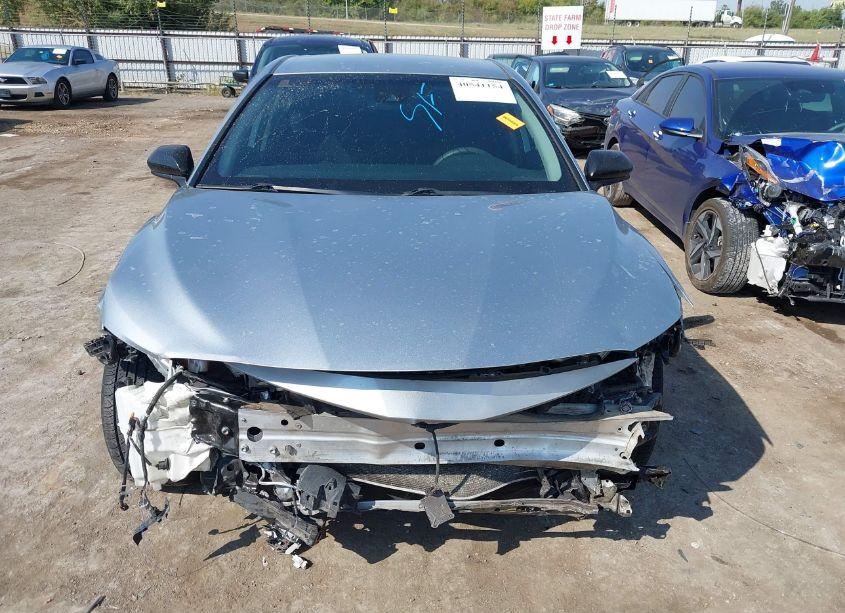 Photo 13 of 2019 Toyota Camry LE (VIN 4T1B11HK7KU266785)