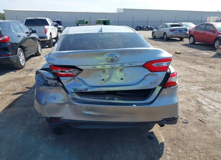 Photo 17 of 2019 Toyota Camry LE (VIN 4T1B11HK7KU266785)