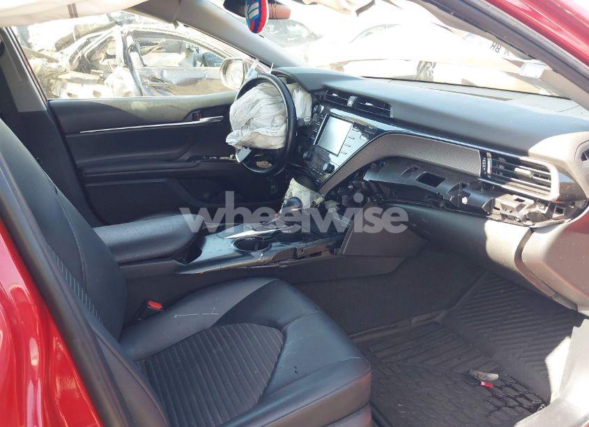 Photo 5 of 2019 Toyota Camry SE (VIN 4T1B11HK7KU279195)